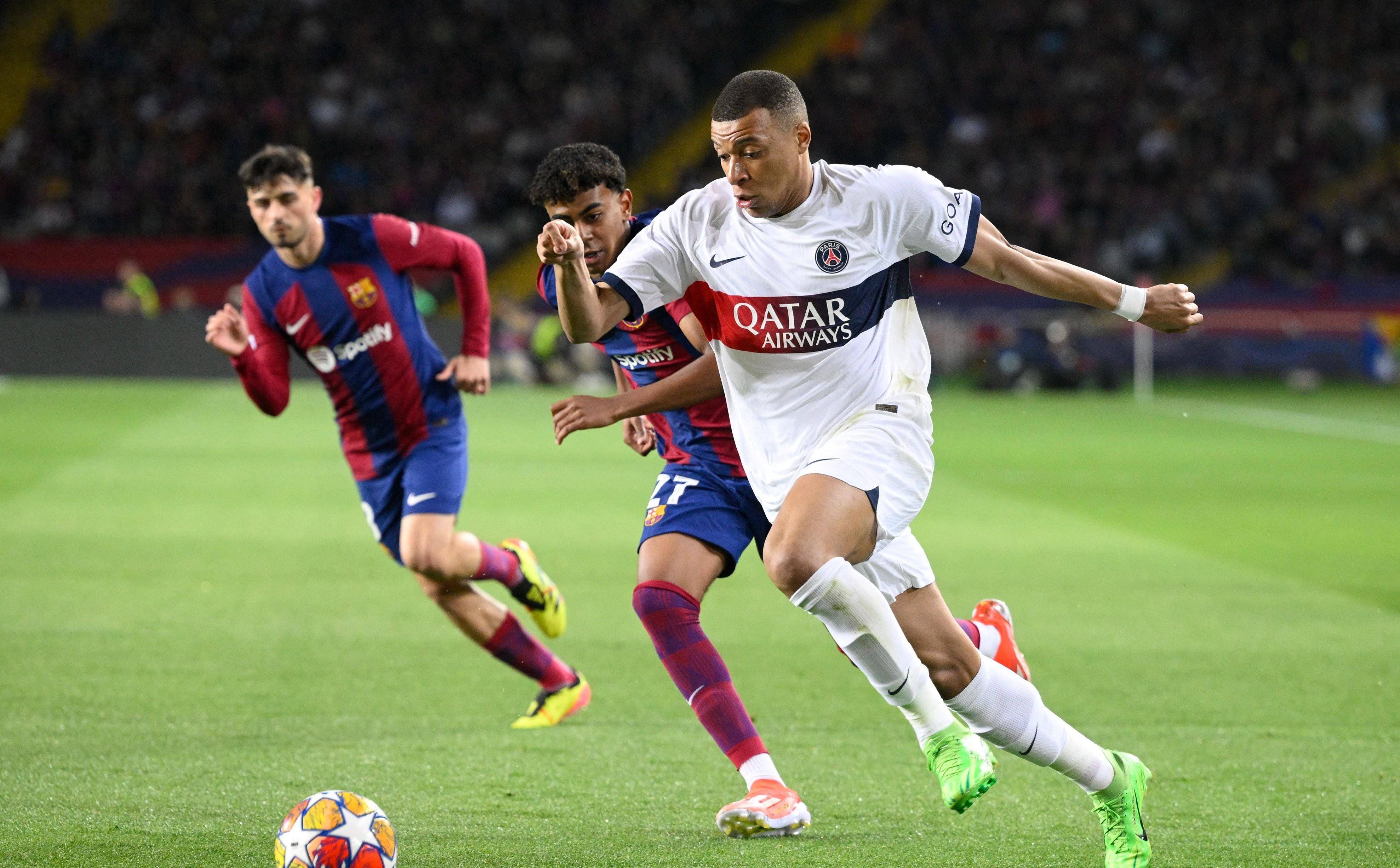 挺进四强：巴黎圣日耳曼不敌巴塞罗那(巴黎圣日耳曼20212022赛季阵容)