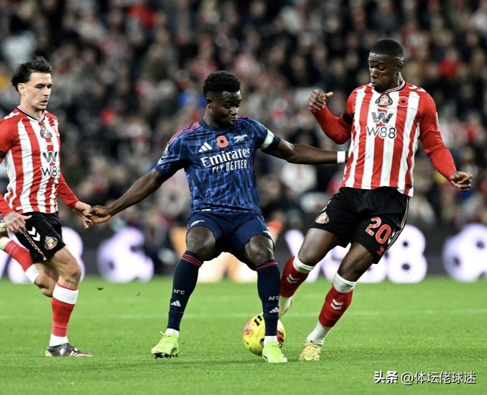 拜仁最后时刻击败阿森纳，安联球场沸腾